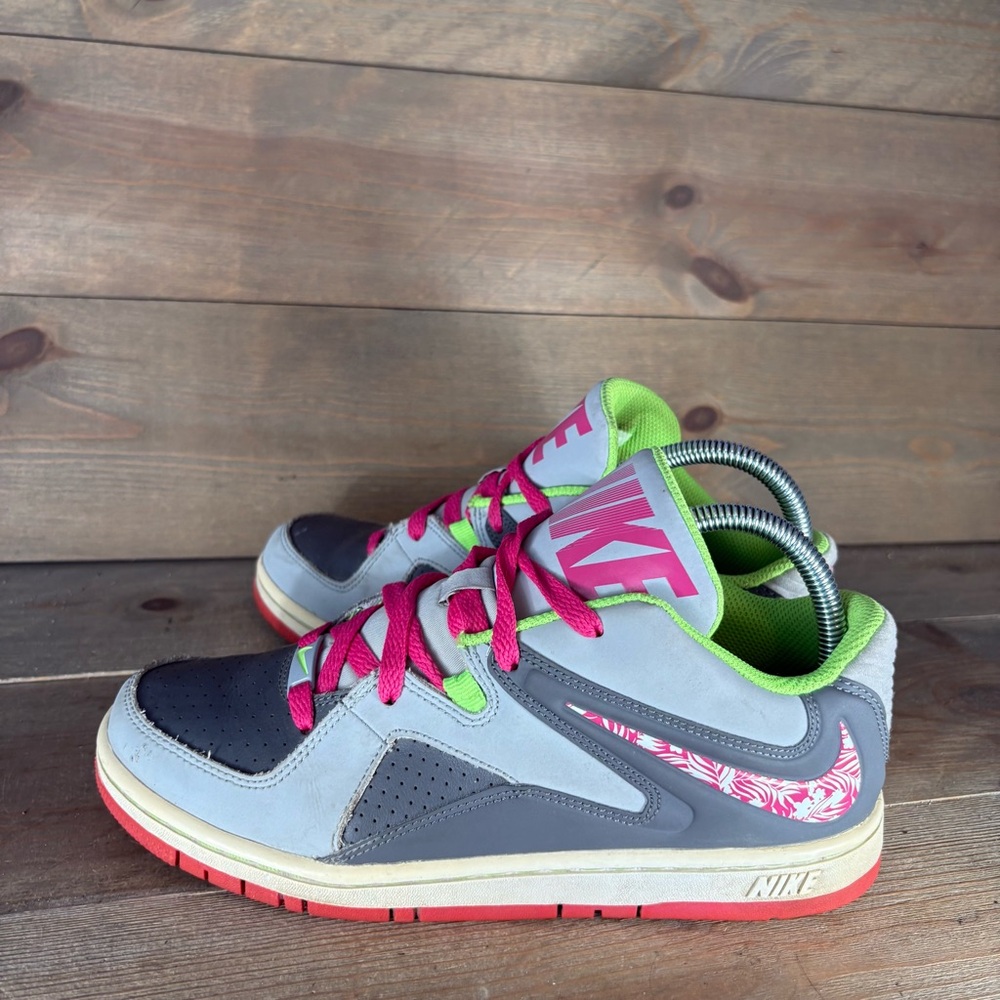 nike kids youth size 6.5 shoes gray athletic skate comfort sneakers